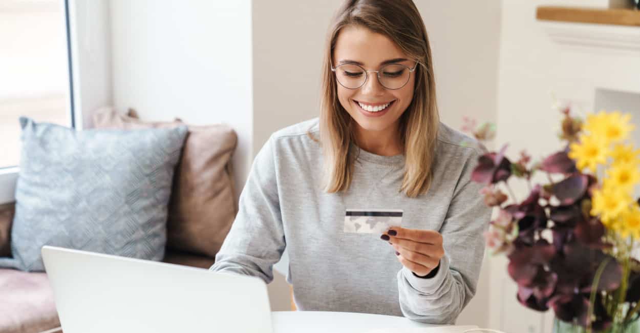 4 Best Online Bank Accounts With Instant Debit Cards (April 2024)